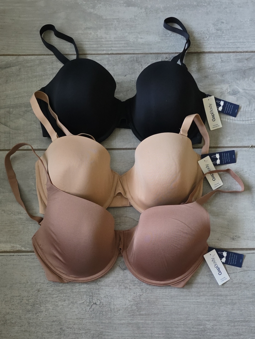 GapBody 34DD Lot of 3 Bras Women's Seamless T-Shirt Bra - Black, Nude, Tan